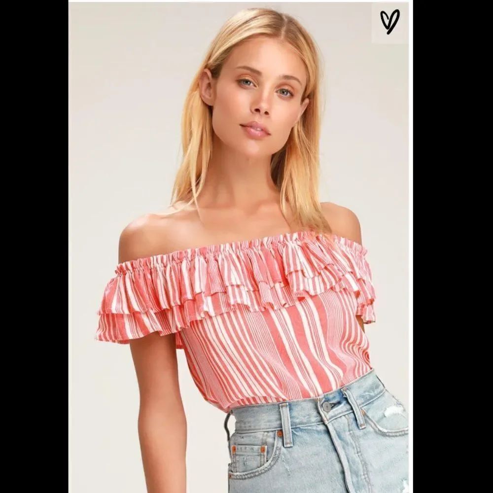 Lulu’s Striped Off Shoulder Crop Top Small - Picture 3 of 8